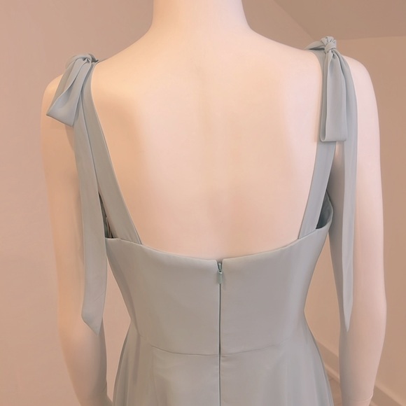 SAMPLE SALE NWT DESSY SIZE 8 MorningSky soft aqua Lux chiffon.Pristine condition - Picture 6 of 8